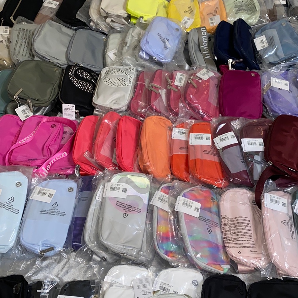 LULULEMON EVERYWHERE BELT BAG SALE